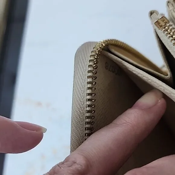Authentic Louis Vuitton Damier Azur Zippy Zip Around Wallet - Picture 9 of 9